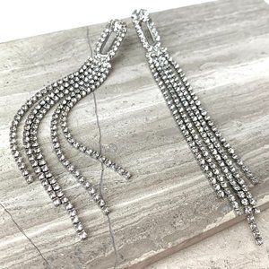 NEW~ Anthropologie Amber Sceats "Follow The Crystal" Long Silver Fringe Earrings